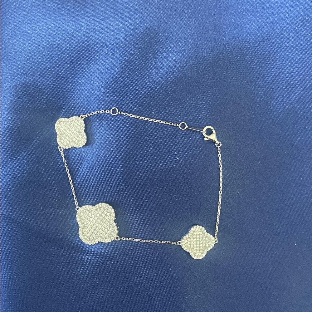 Elegant Silver Flower Bracelet